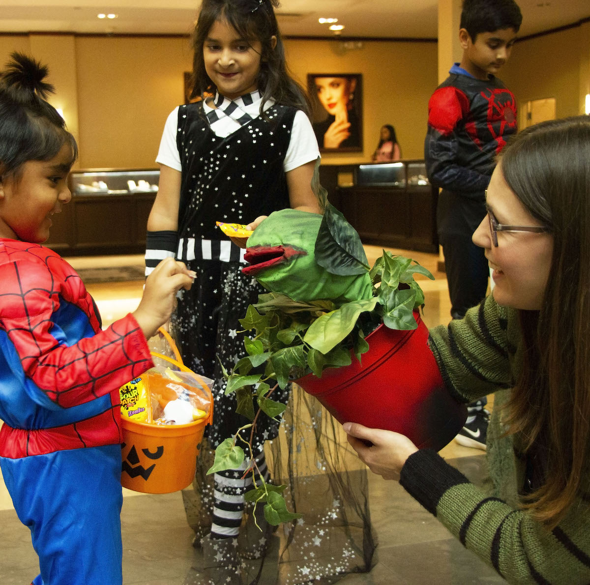 2022 Trunk or Treat spiderman and plant