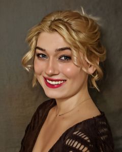 Brenna Petersen headshot